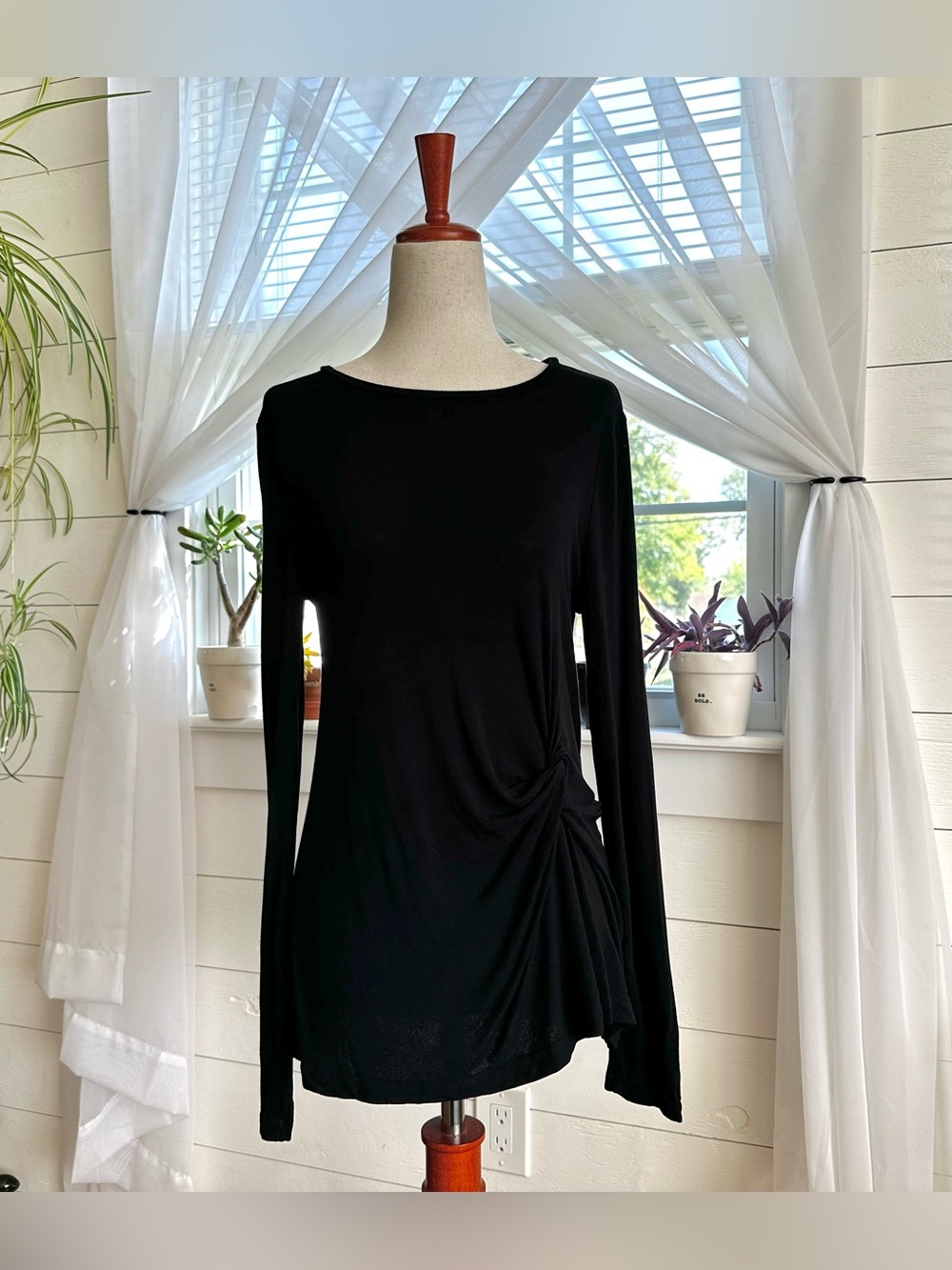 Mustard Seed Black Asymmetric Side Twist Knot Tunic Top Size Small NWT